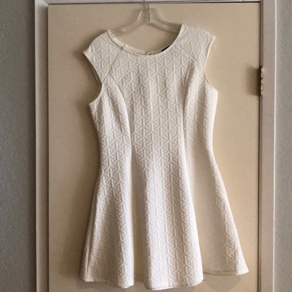 White textured dress
